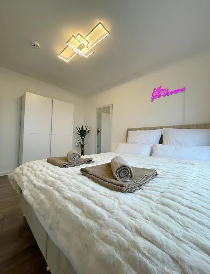 Regency Apartments - Stylische Zentrale 50M2 Wohnung Mit Balkon, Wasserblick Und Netflix Hannover 0*,